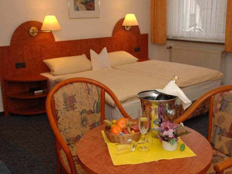 Hotel-Restaurant Zum Roeddenberg Osterode am Harz Exteriér fotografie
